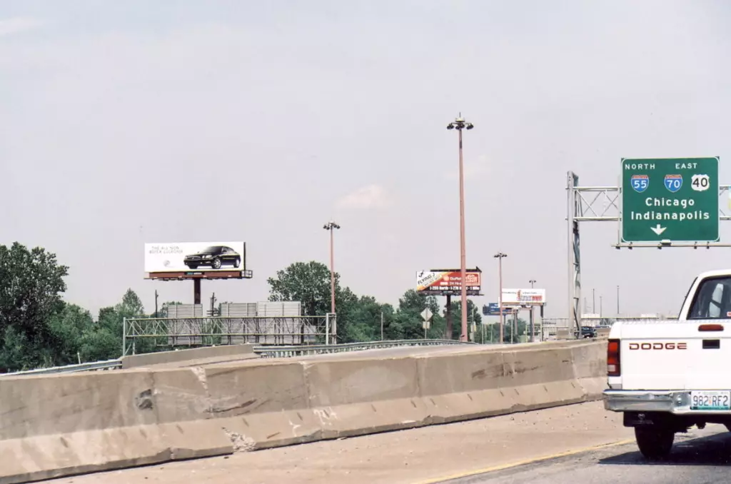 I-55/I-64 0.7 mi W/O I-55/I-64 merge NS, W/F