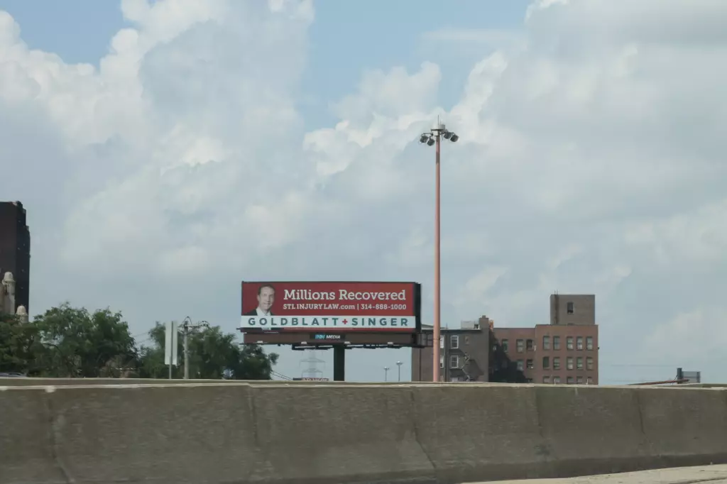 I-55/I-64 2 mi E/O Illinois/Missouri State Line SS, E/F