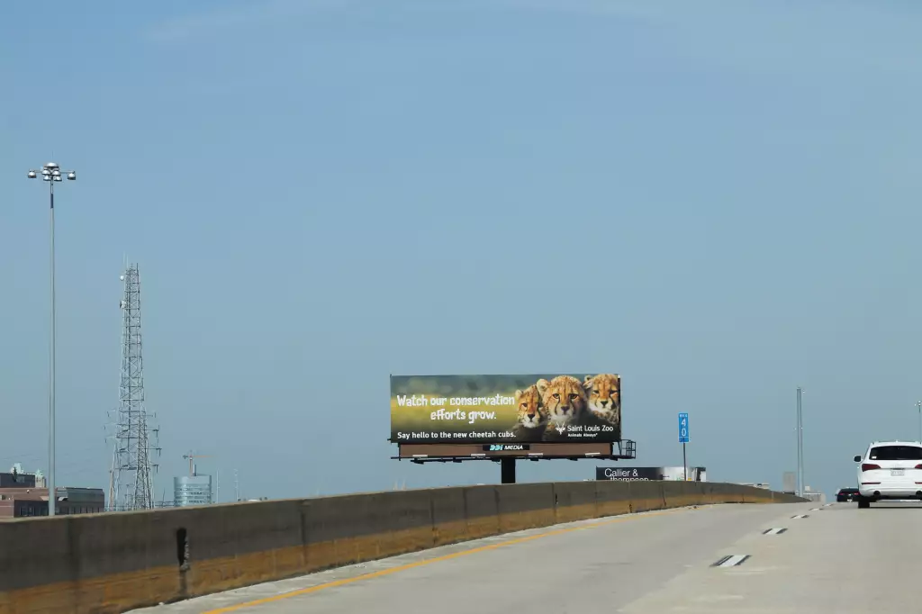 Hwy 40 1.2 mi E/O Jefferson Avenue SS, E/F
