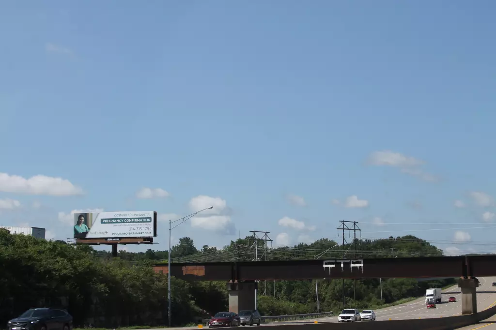 I-55 0.9 mi N/O Butler Hill Road ES, N/F