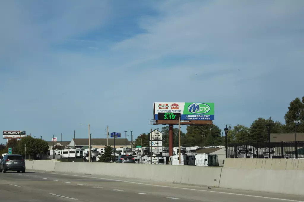 I-270 0.1 mi E/O Lindbergh Road NS, E/F