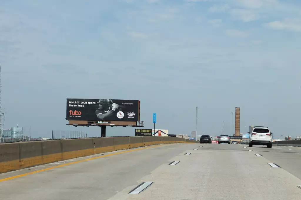 Hwy 40 E/O 14 Street Exit SS, E/F