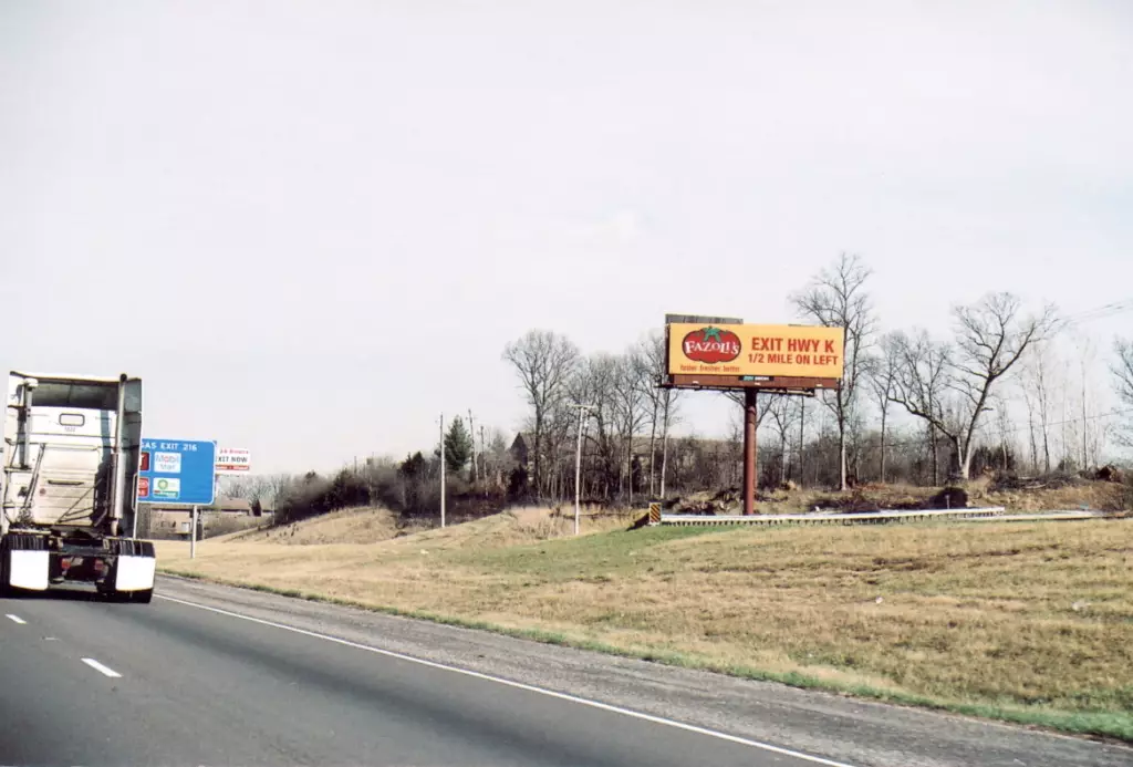 I-70 1.7 mi E/O Lake St. Louis Exit #212 SS, W/F