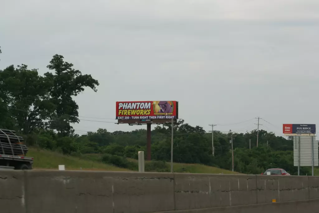 I-70 1.7 mi E/O Lake St. Louis Exit #212 SS, E/F