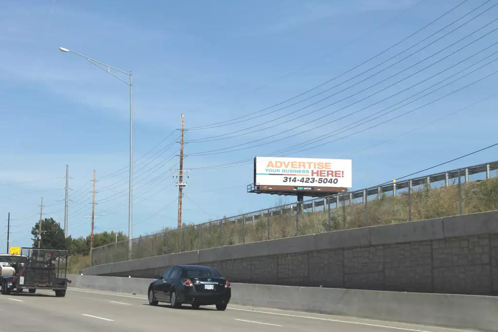 MO-364/MO-94 1.6 mi E/O Mid Rivers Mall Dr. overpass SS, S/F