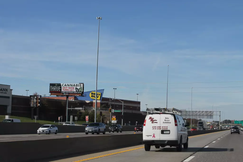 I-70 0.2 mi E/O Mid Rivers Mall Drive SS, E/F