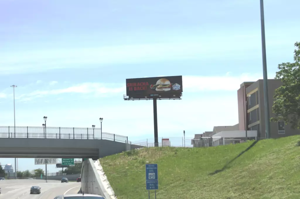 Hwy 40 0.3 mi E/O Kingshighway Overpass SS, W/F