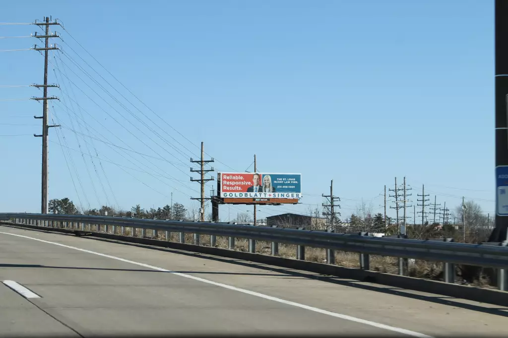 Page Avenue 0.4 mi E/O West Point Center/Ball Drive SS, W/F