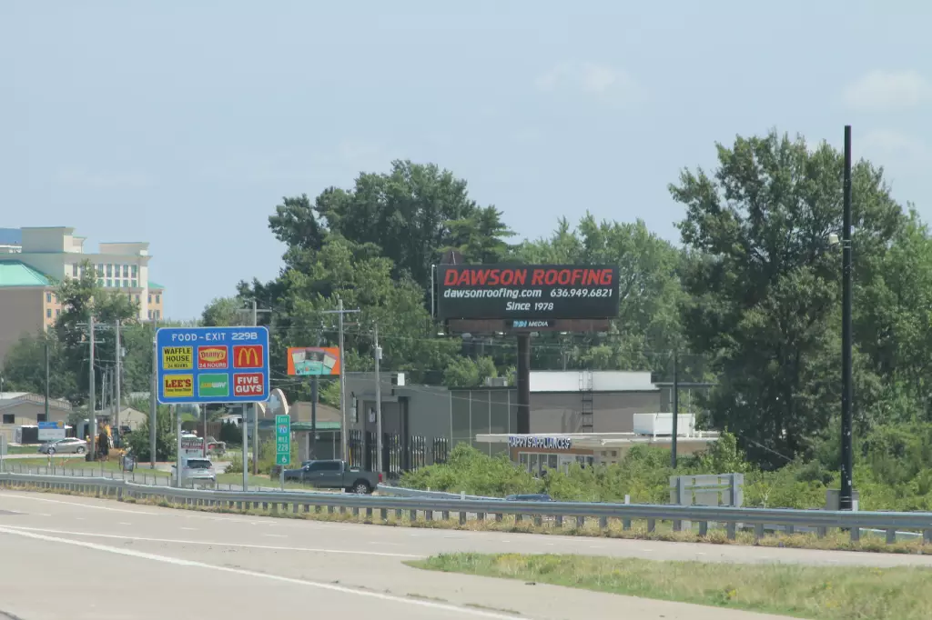 I-70 0.3 mi E/O Hwy 94 SS, W/F