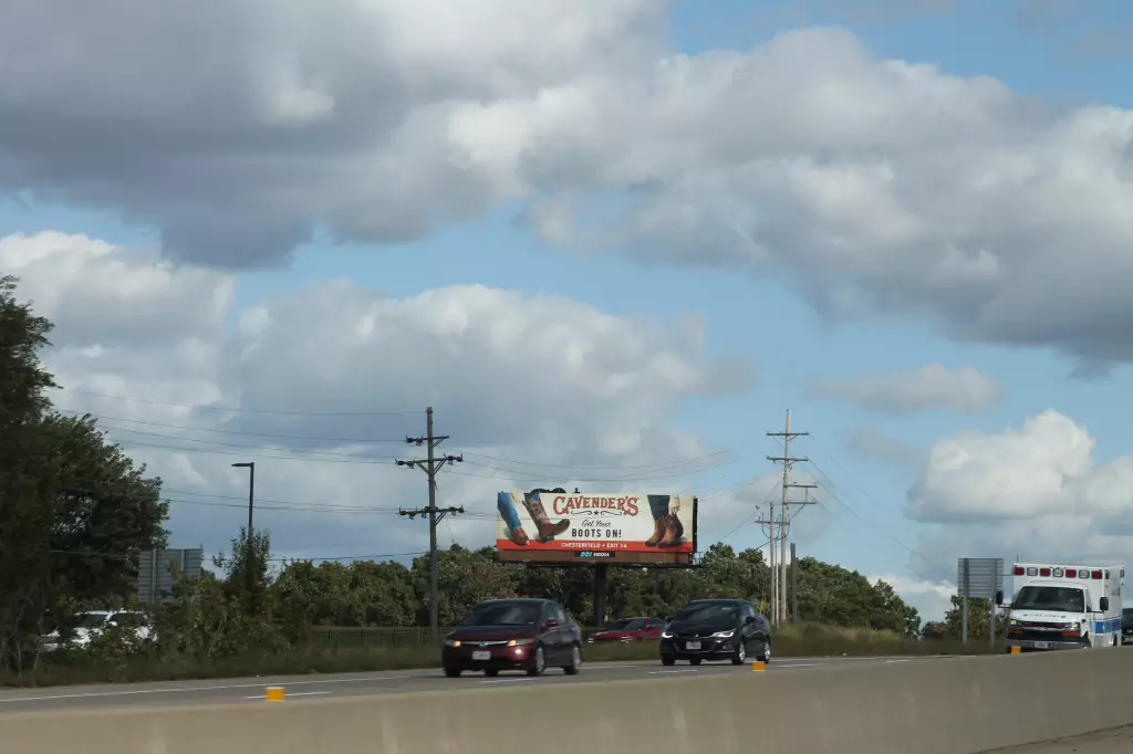 Hwy 40 900 ft E/O Hwy 94 NS, W/F