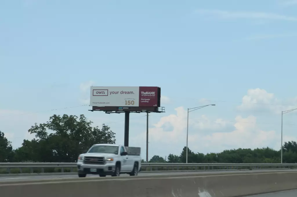 I-255 1.5 mi S/O Hwy 15 WS, S/F