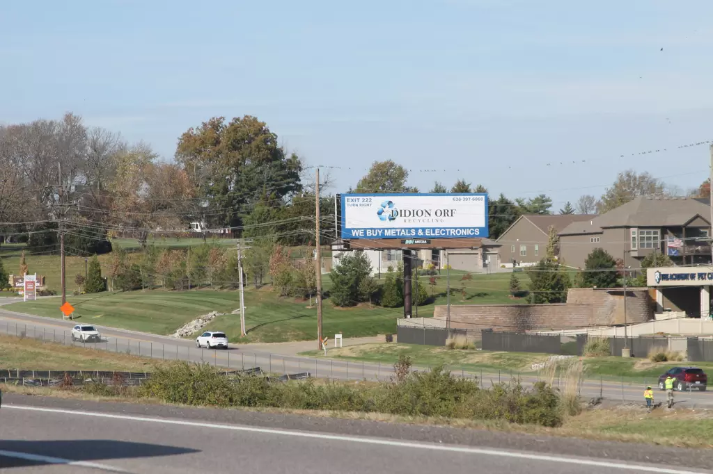 I-70 0.5 mi E/O Cave Springs Exit NS, E/F