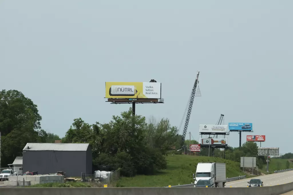 I-44 1.5 mi W/O Pacific Exit SS, E/F