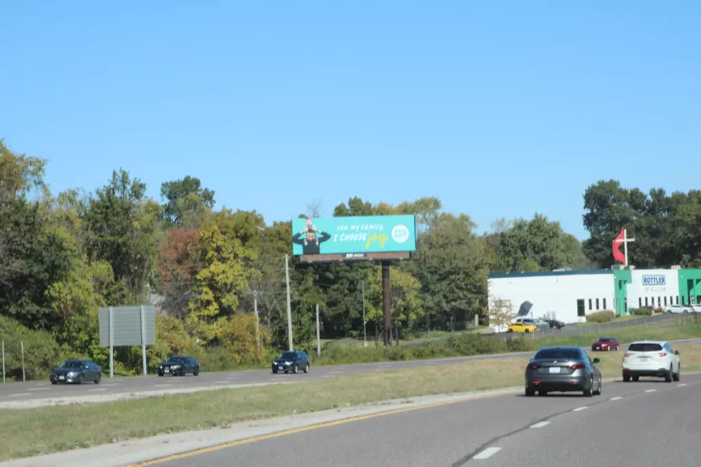 I-170 1100 ft S/O St. Charles Rock Road WS, S/F
