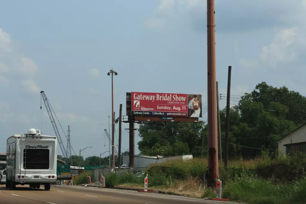 I-55/I-64 2.6 mi E/O Illinois/Missouri State Line SS, W/F