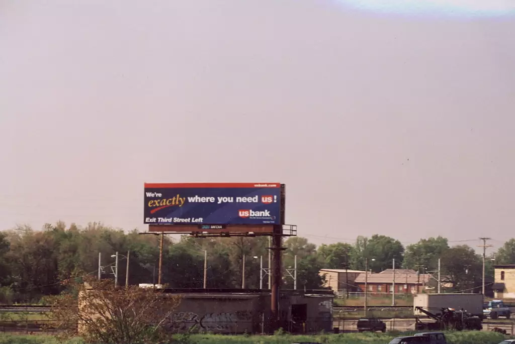 I-55/I-64 2.6 mi E/O Illinois/Missouri State Line SS, E/F