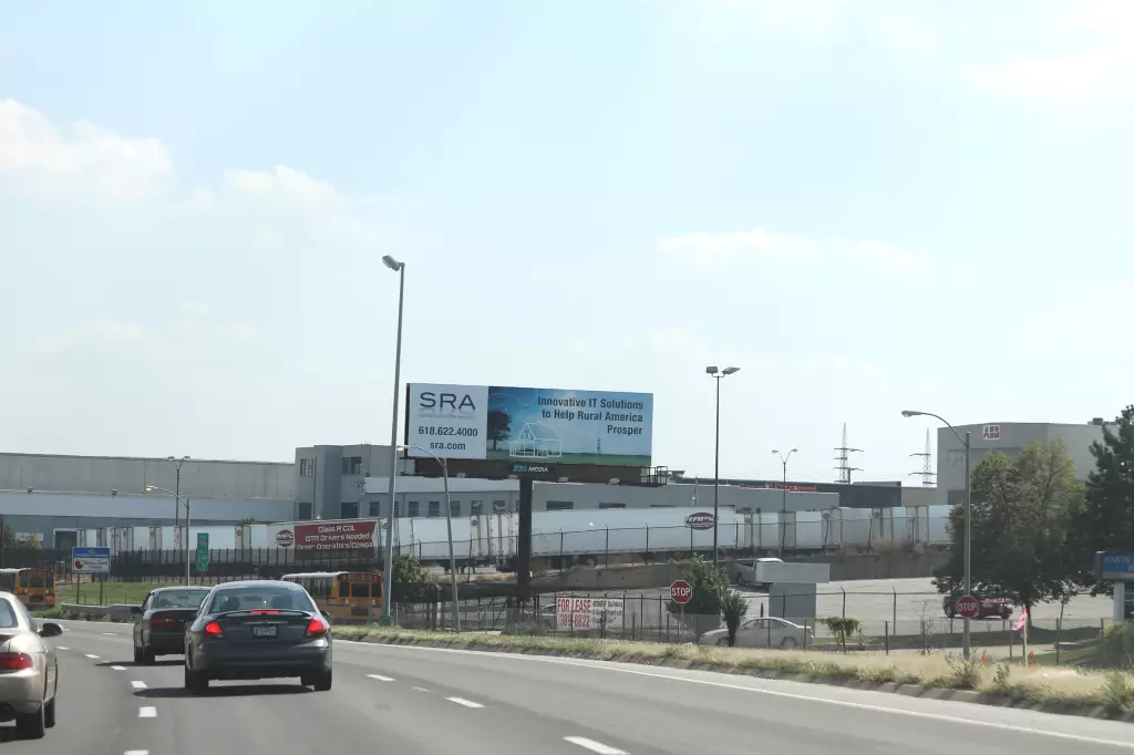 I-70 0.75 mi E/O Goodfellow Blvd SS, W/F