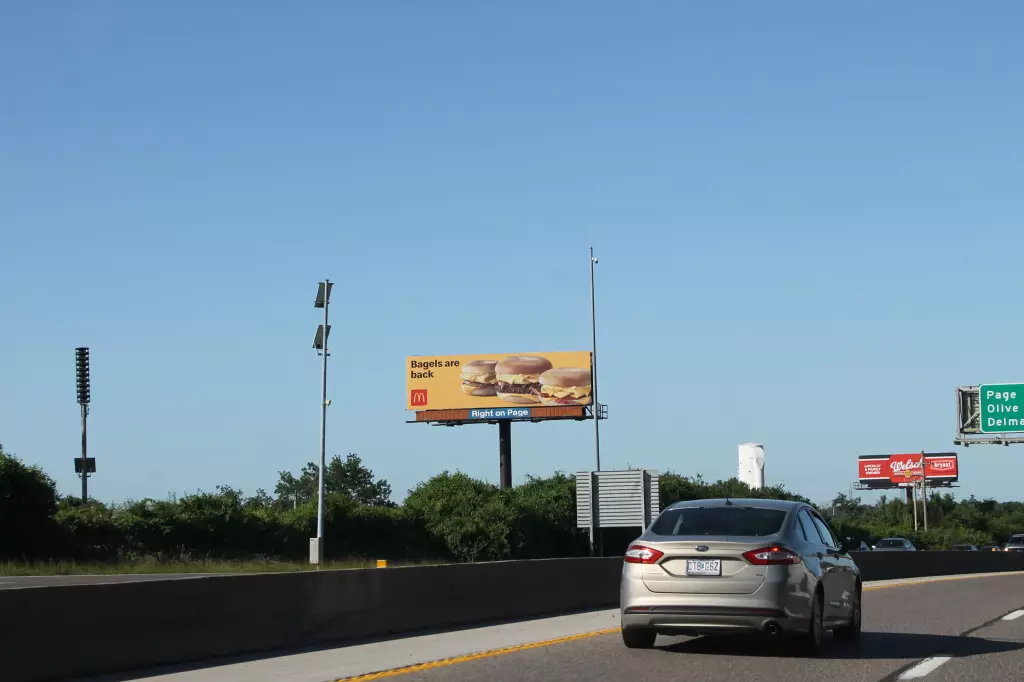 I-170 0.5 mi N/O Page Blvd ES, N/F