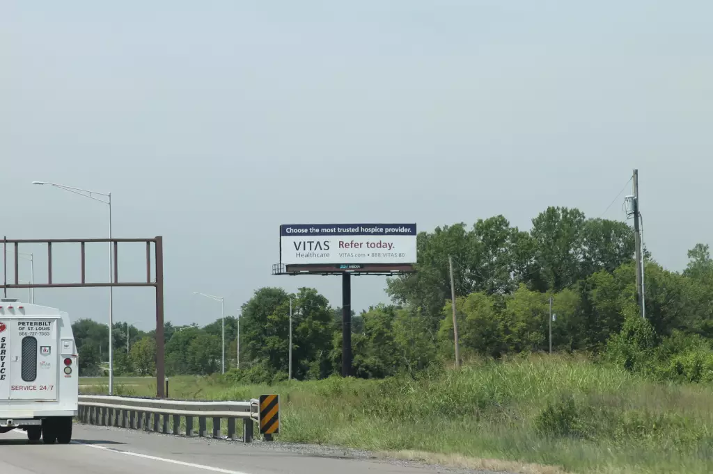 I-255 0.25 mi N/O Route 15 NWC, N/F