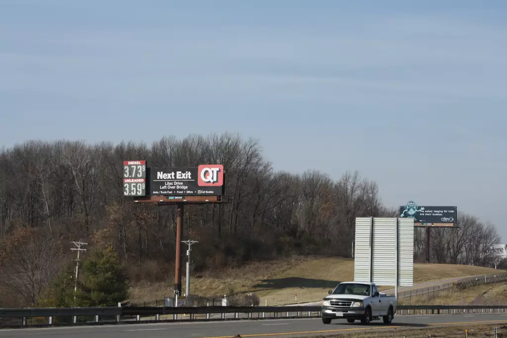 I-270 0.5 mi E/O Lilac Road SS, E/F