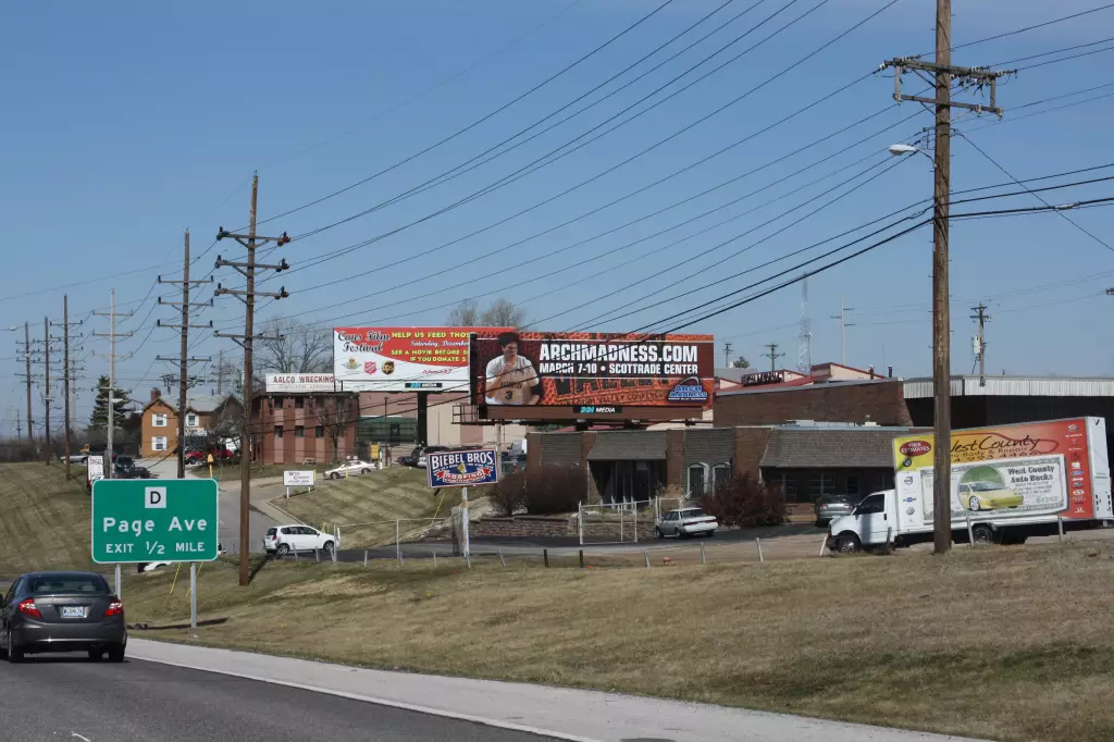 Lindbergh Blvd 0.25 mi S/O Page Avenue ES, S/F