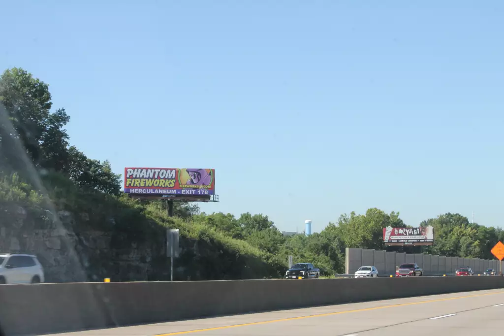 I-55 0.45 mi N/O Meramec Bottom Rd ES, N/F