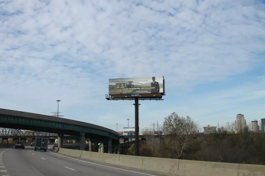 I-55/I-64 2.2 mi W/O I-55/I-64 merge NS, E/F