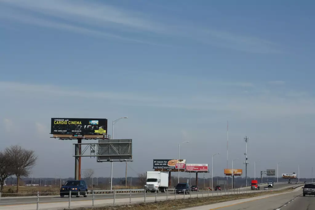 I-64 0.25 mi E/O Hwy 111 NS, W/F