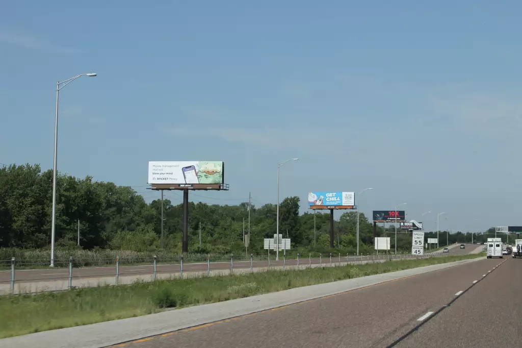 I-64 0.9 mi E/O Exit #5 (25th Street) SS, E/F