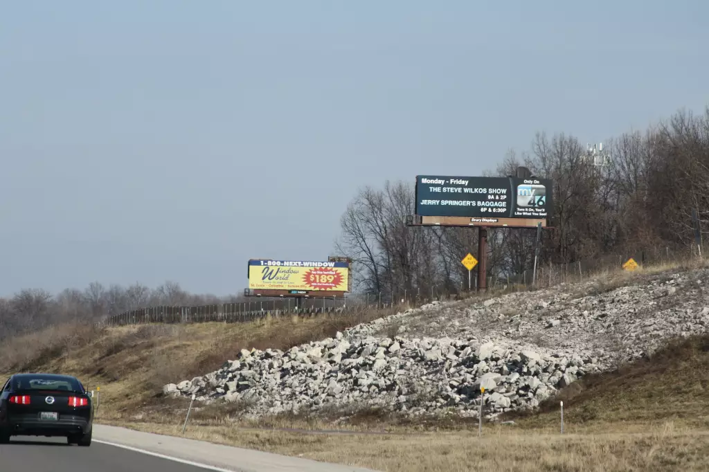 I-270 0.2 mi E/O Lilac Road SS, W/F