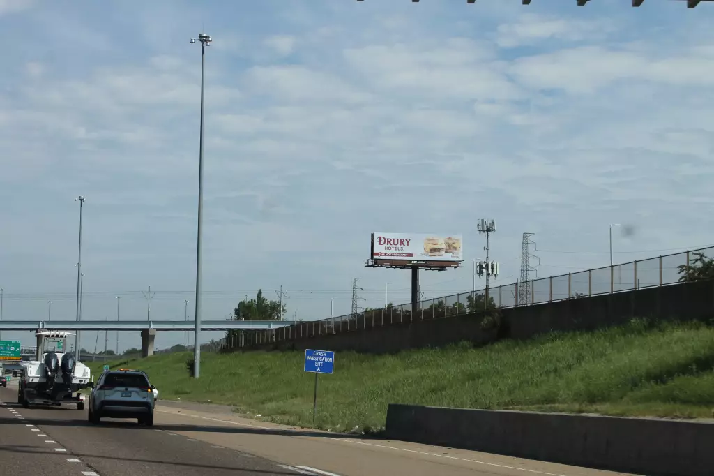 I-64 0.5 mi E/O I-55/I-64 split NS, E/F