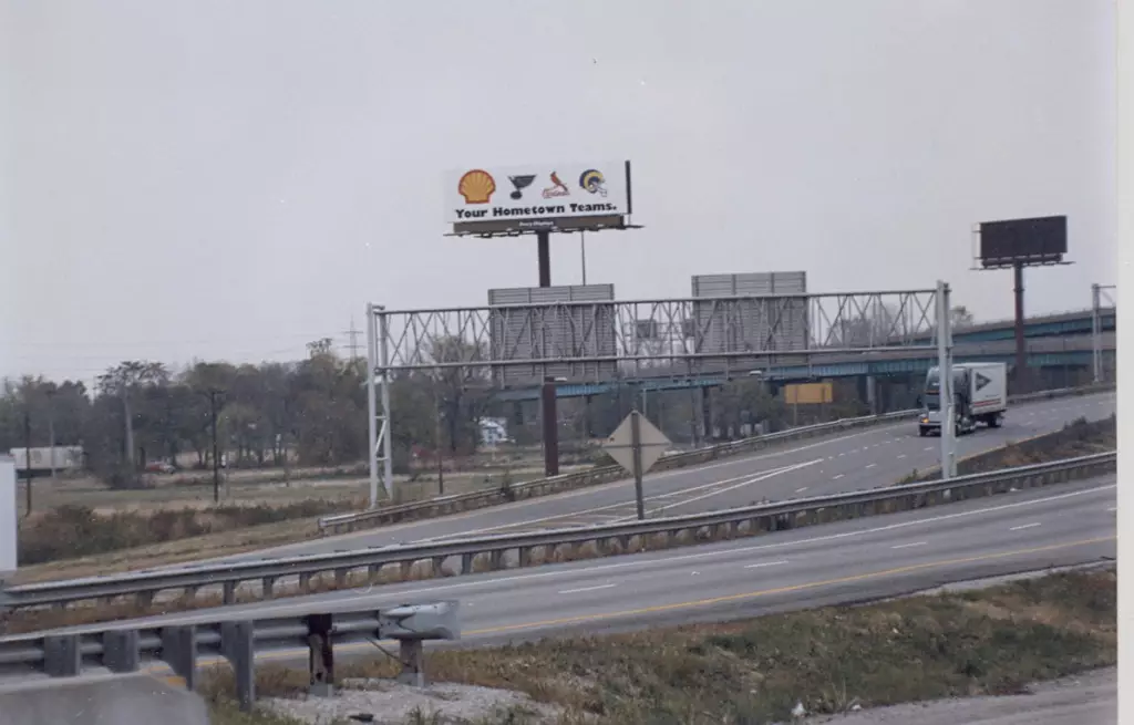 I-55/I-64 1.1 mi E/O Illinois/Missouri State Line SS, E/F