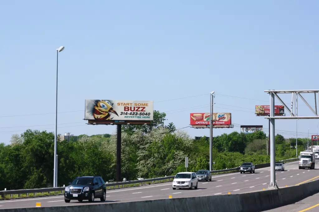 I-55 0.65 mi N/O 4500 South Broadway Exit ES, N/F