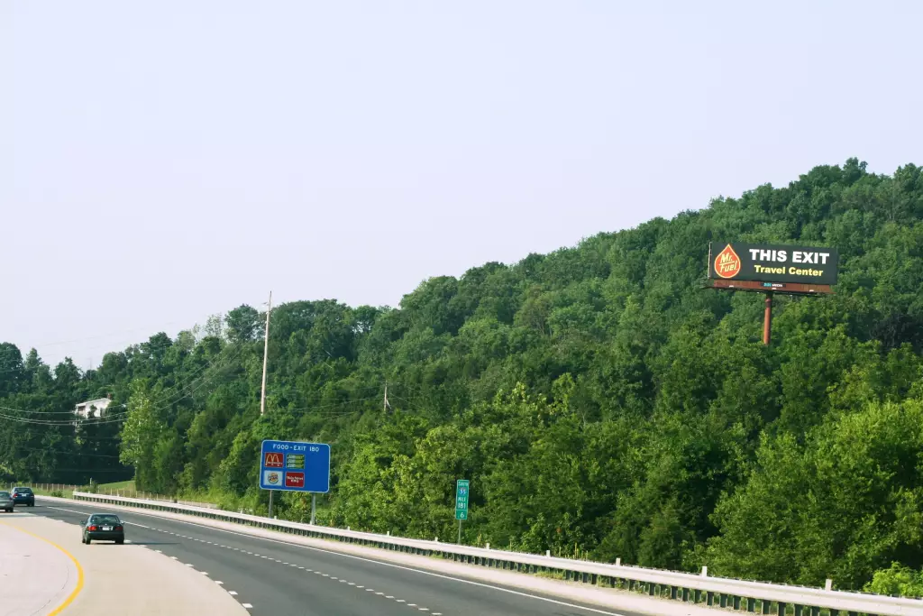 I-55 3.6 mi S/O Barnhart Exit #185 WS, N/F