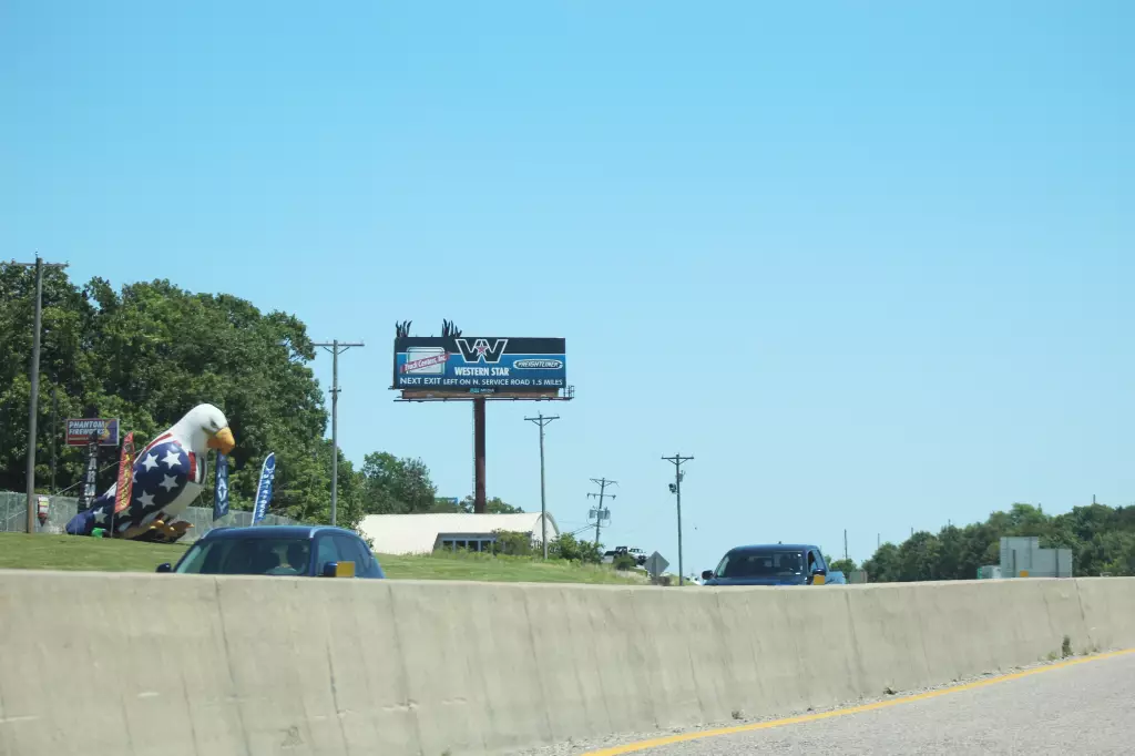 I-70 1 mi E/O Wright City Exit #200 NS, W/F