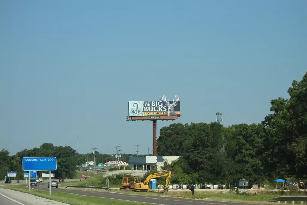 I-70 1 mi E/O Wright City Exit #200 NS, E/F