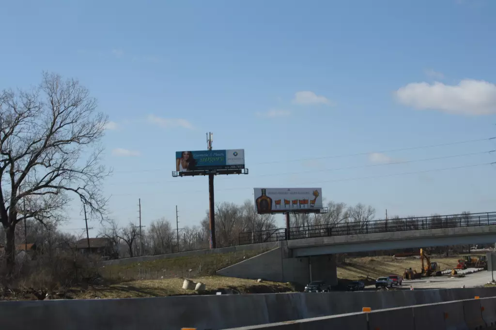 I-55/70 0.3 mi E/O I-55/70/64 split SS, E/F