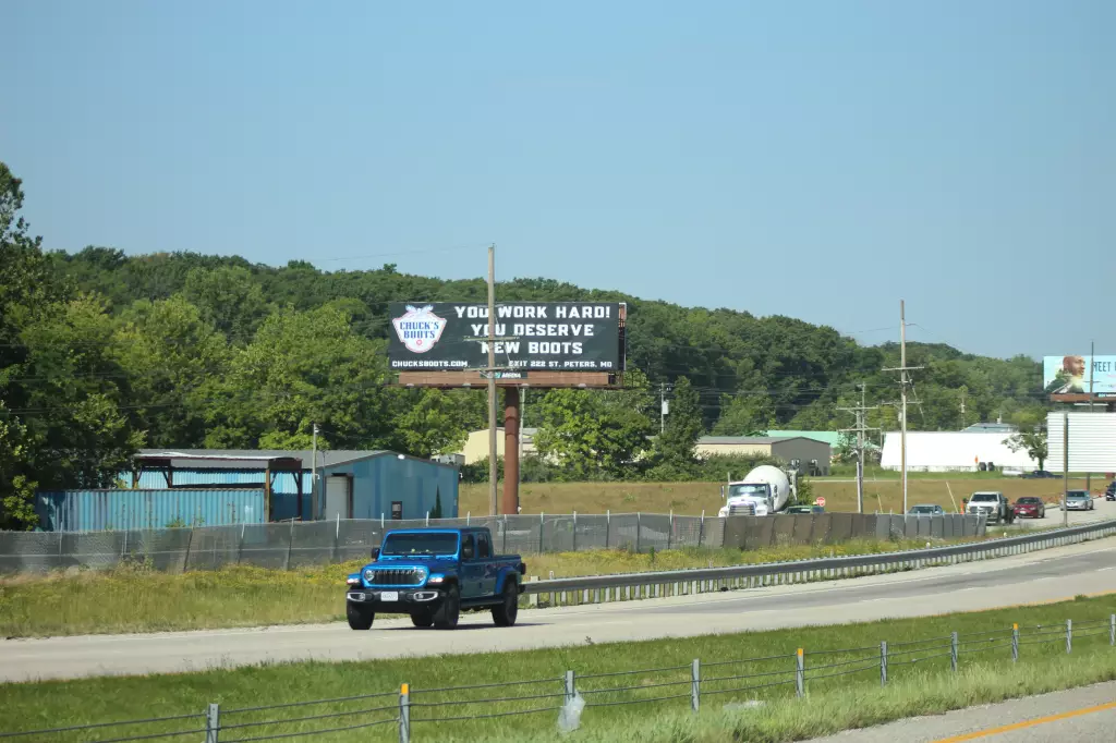 I-70 0.8 mi W/O Hwy 47 SS, E/F