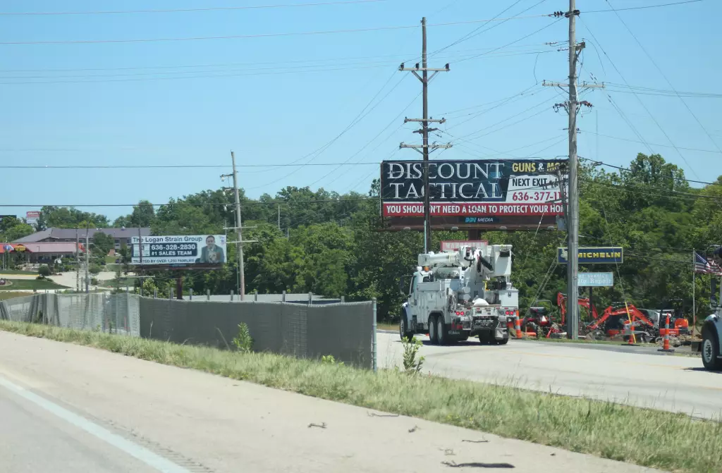 I-70 0.9 mi W/O Hwy 47 SS, W/F