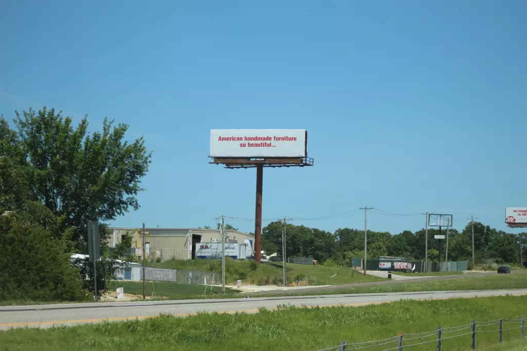 I-70 2.35 mi W/O Wright City Exit #199 NS, W/F