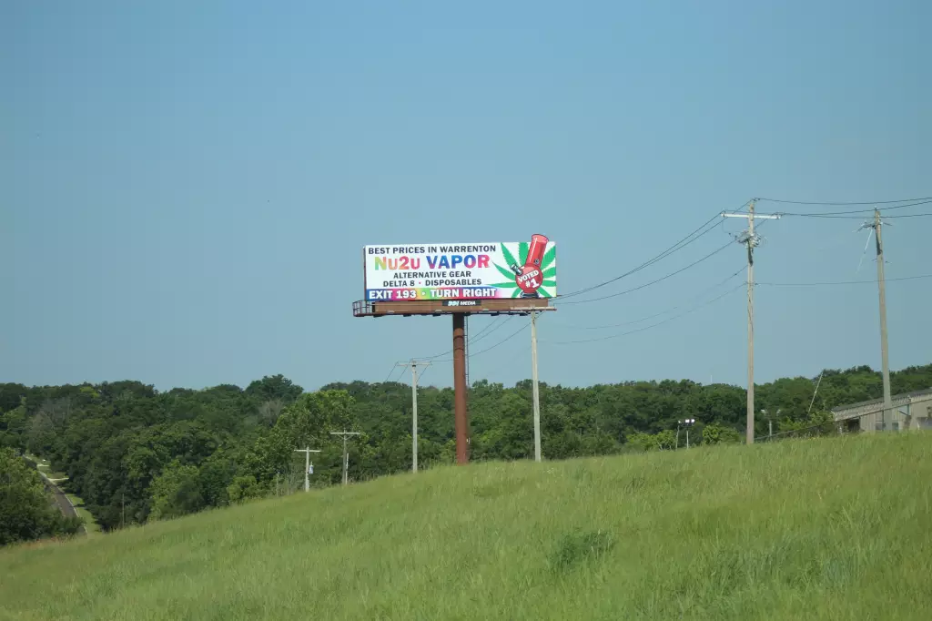 I-70 2.35 mi W/O Wright City Exit #199 NS, E/F