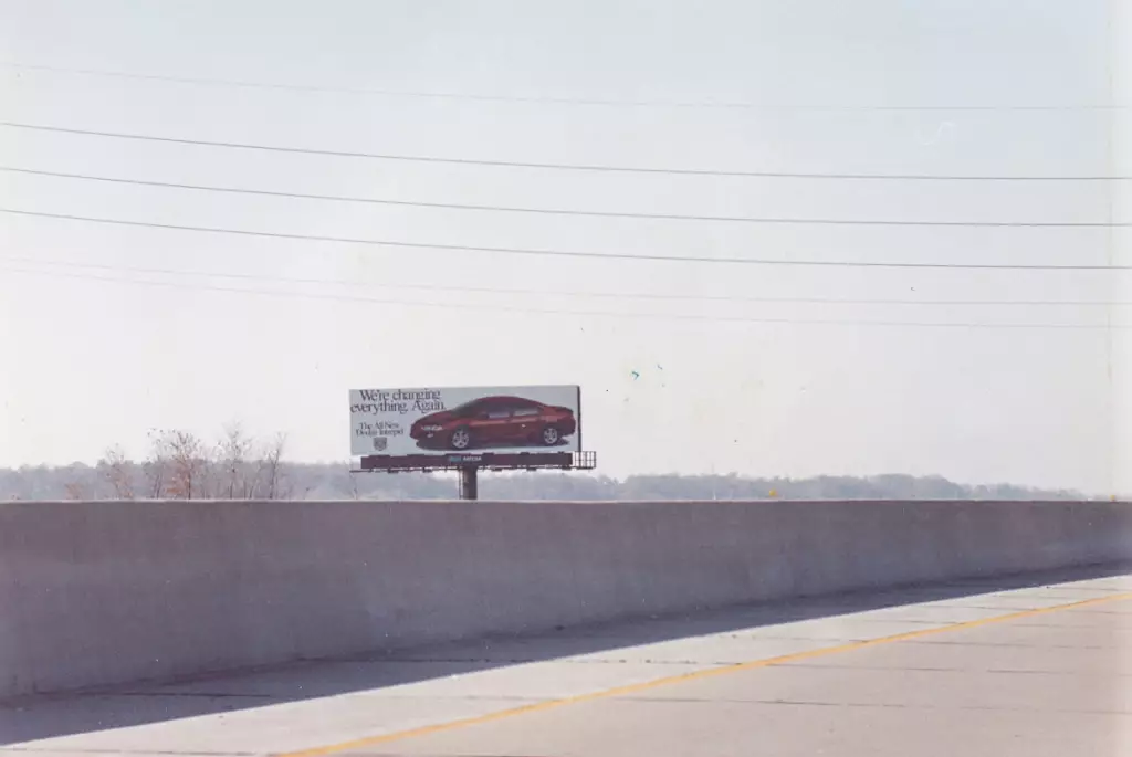 I-370 0.9 mi E/O Cave Springs/Truman Blvd SS, E/F