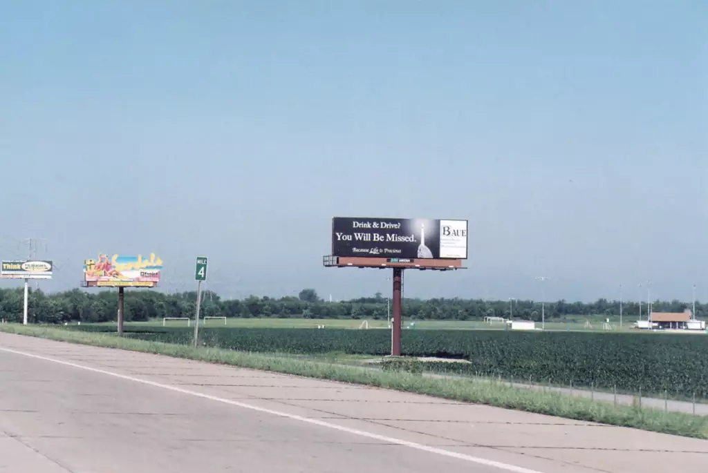 I-370 0.85 mi W/O Elm Street NS, E/F