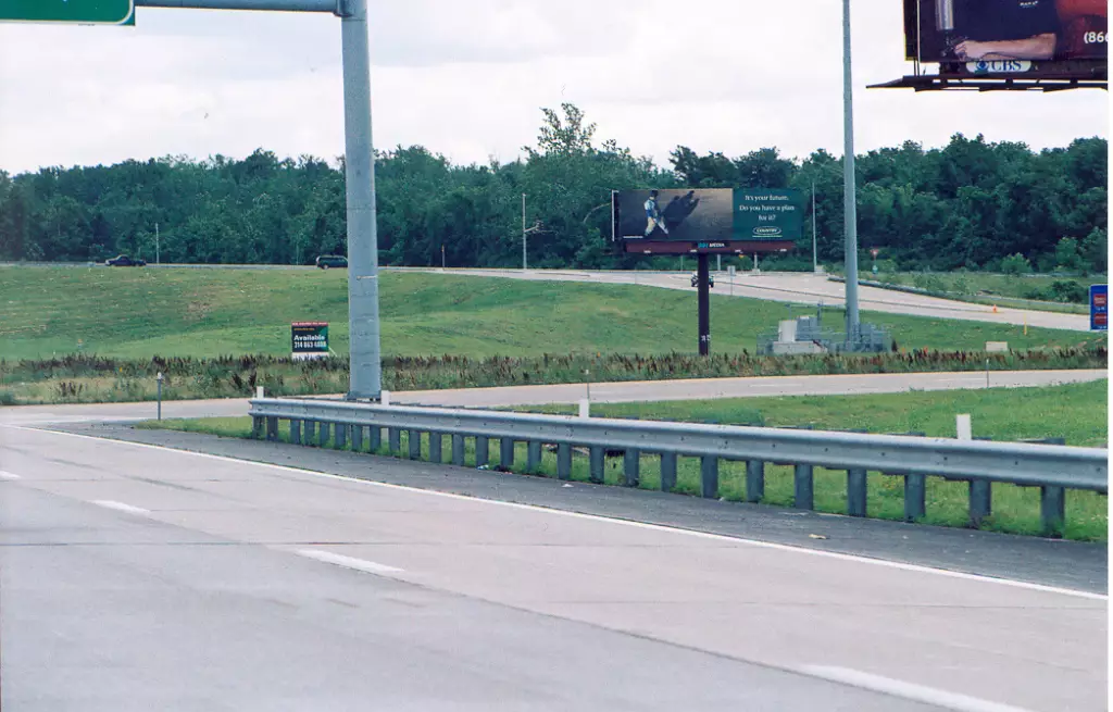 I-370 0.3 mi E/O St. Charles County Line SS, W/F