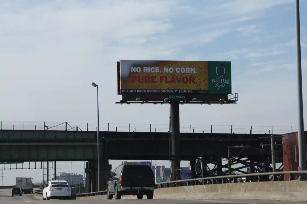 I-44/I-55 0.2 mi S/O Poplar Street Bridge overpass WS, N/F