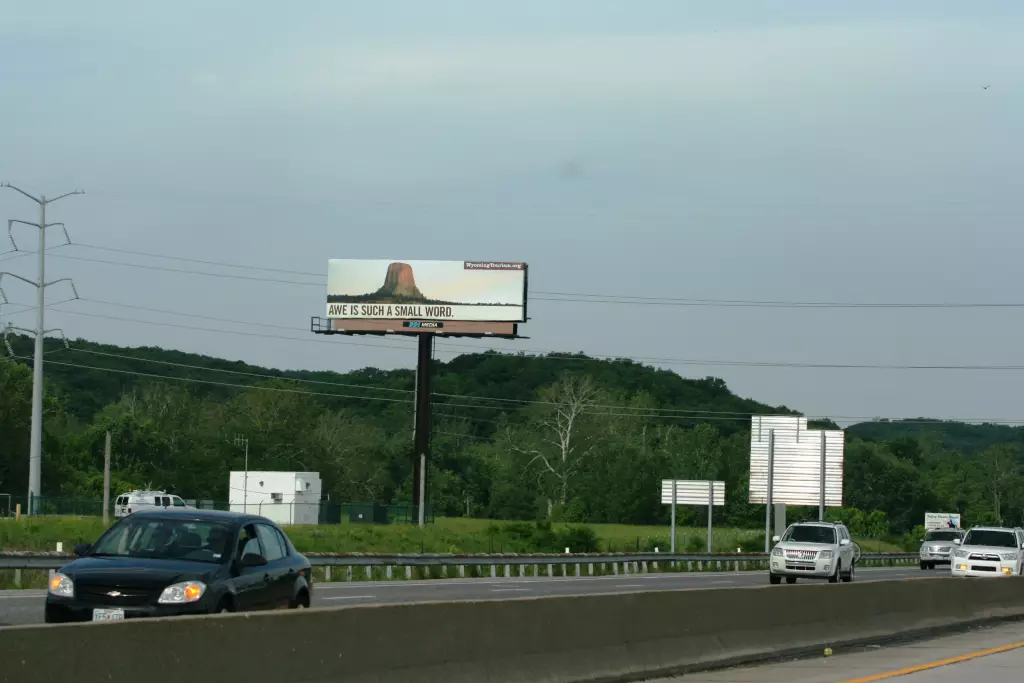 I-44 0.6 mi W/O Hwy 141 SS, E/F