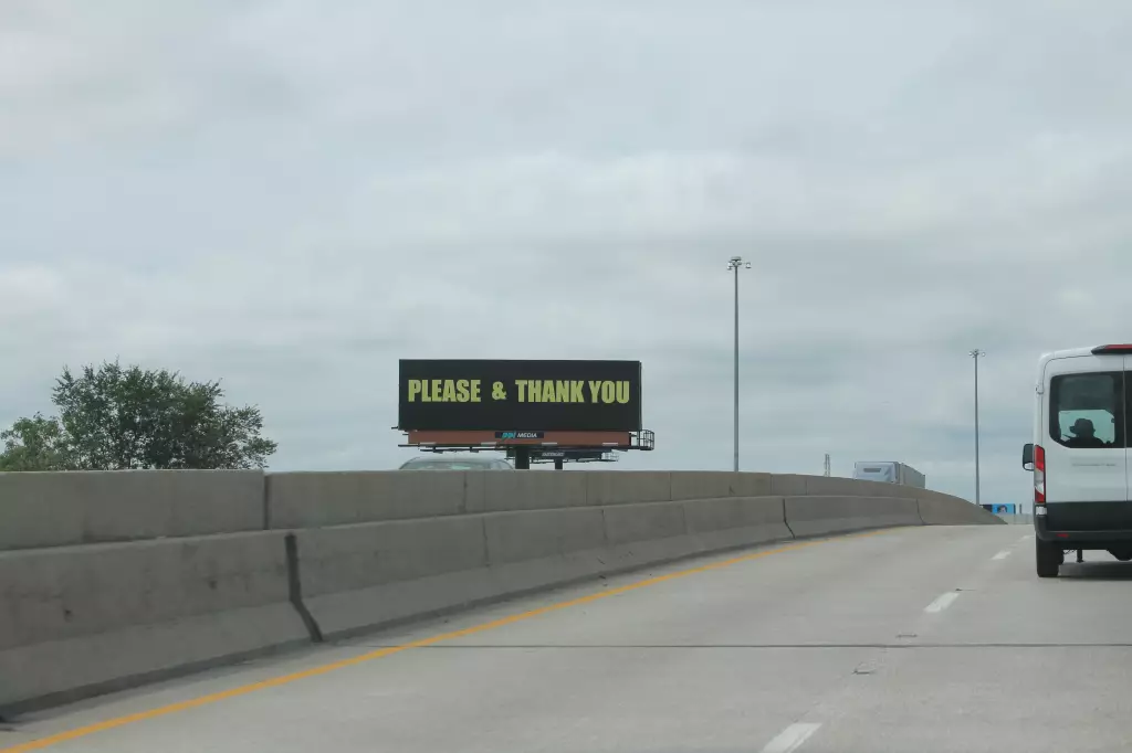 I-55/70 0.6 mi E/O I-55/70/64 interchange SS, E/F