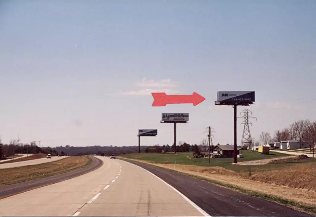 Hwy 54 0.9 mi S/O Hwy BB WS, N/F