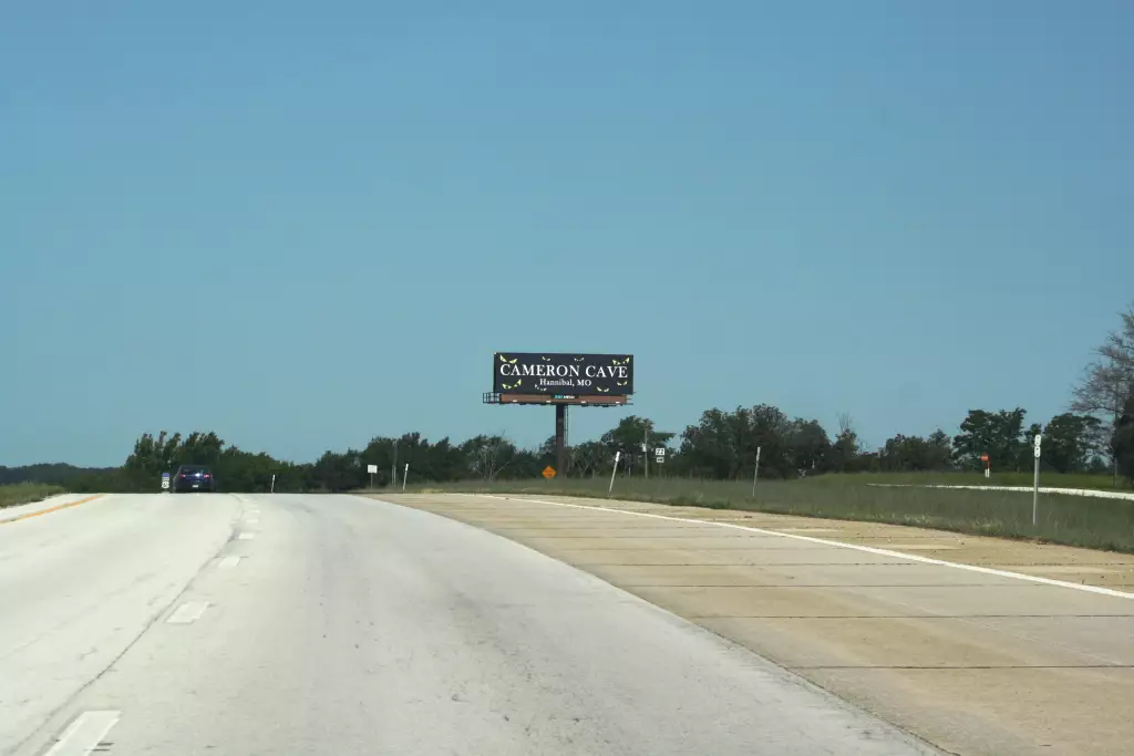 Hwy 61 2500 ft N/O Exit B & ZZ ES, S/F