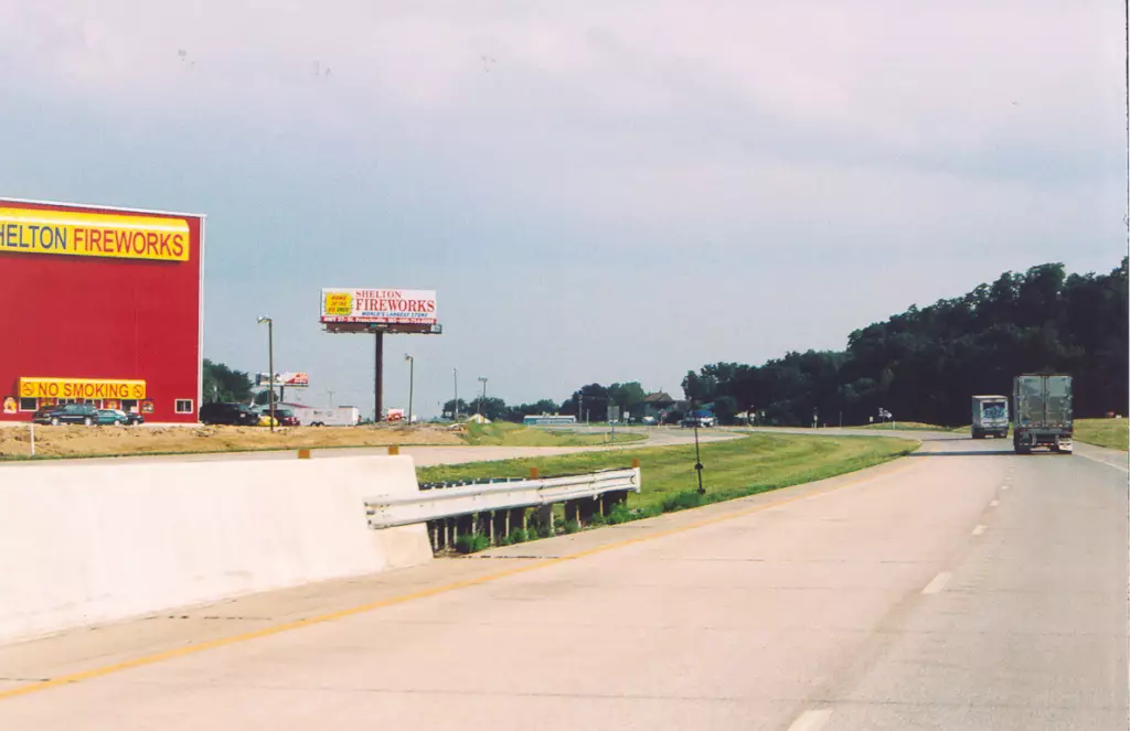 Hwy 27 N 4.2 mi N/O Rte 136 ES, N/F